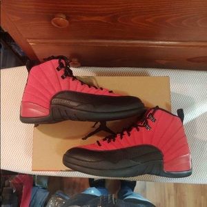 My Boyfriend Trying To Sell These Brand New Size 8